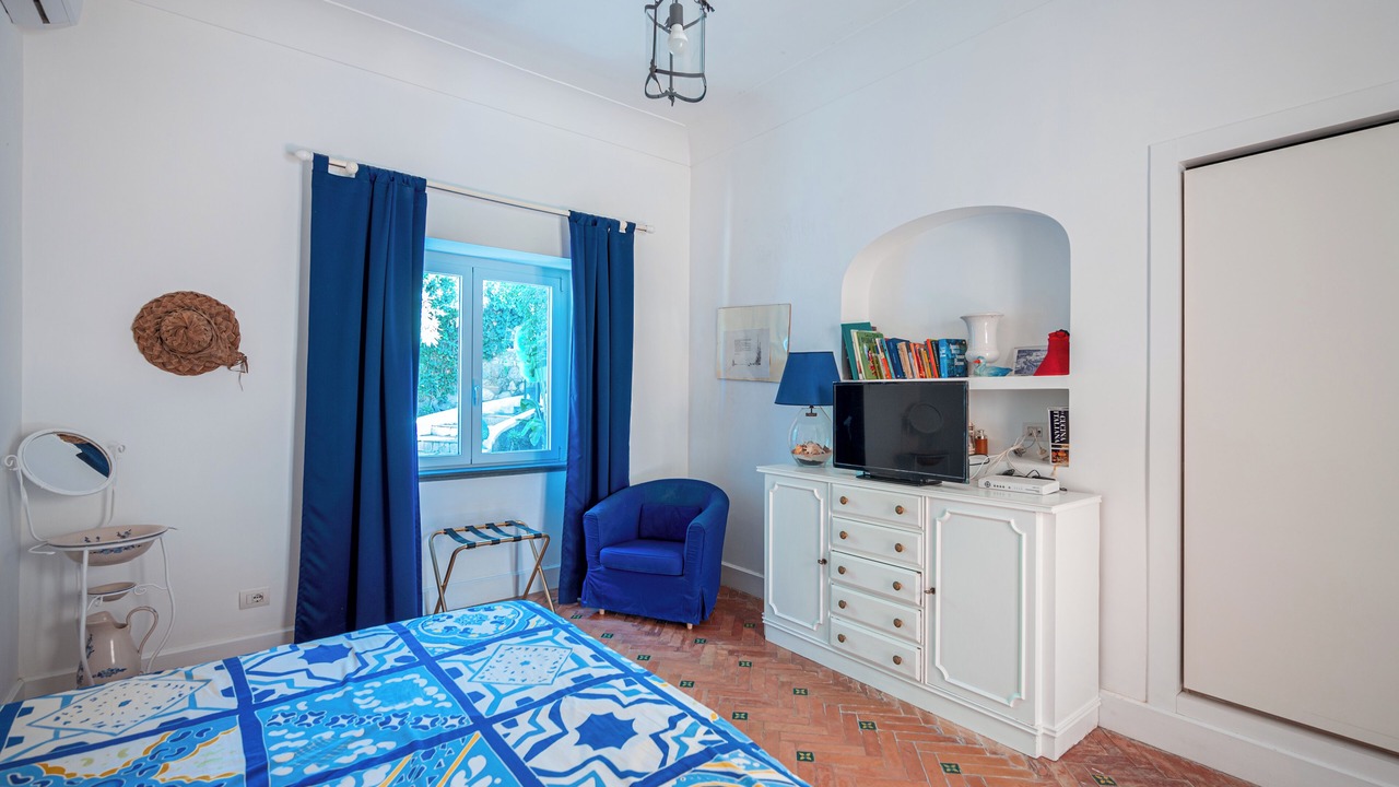 Photo of Bedroom in Ischia Porto