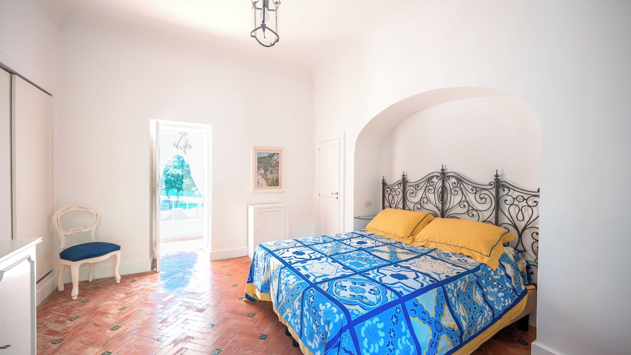 Photo of Bedroom in Ischia Porto