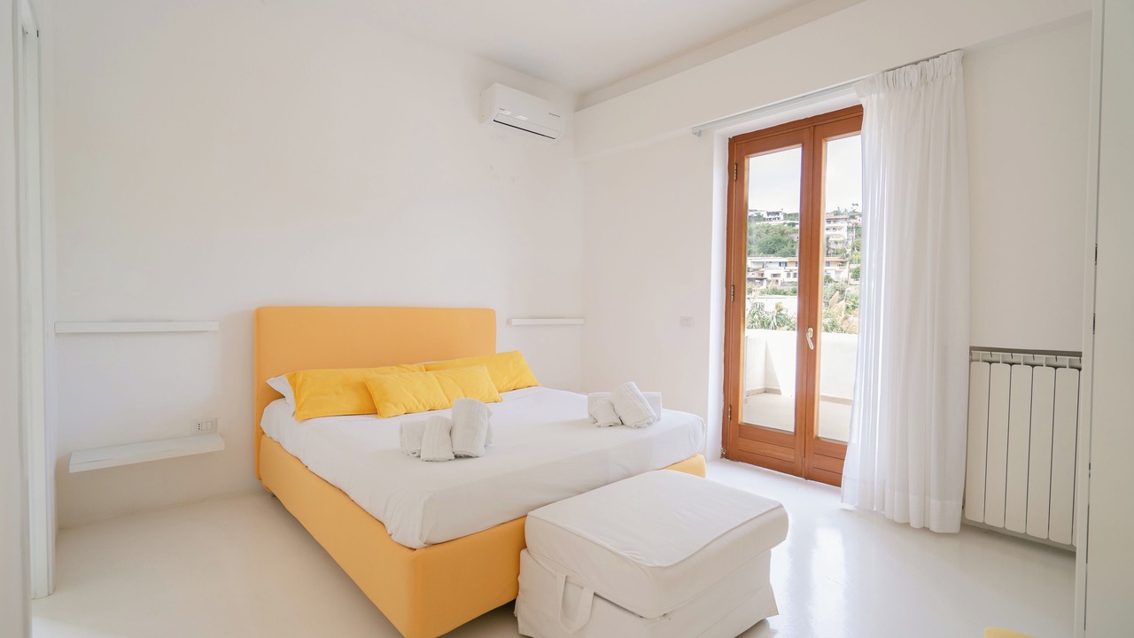 Photo of Bedroom in Ischia Porto
