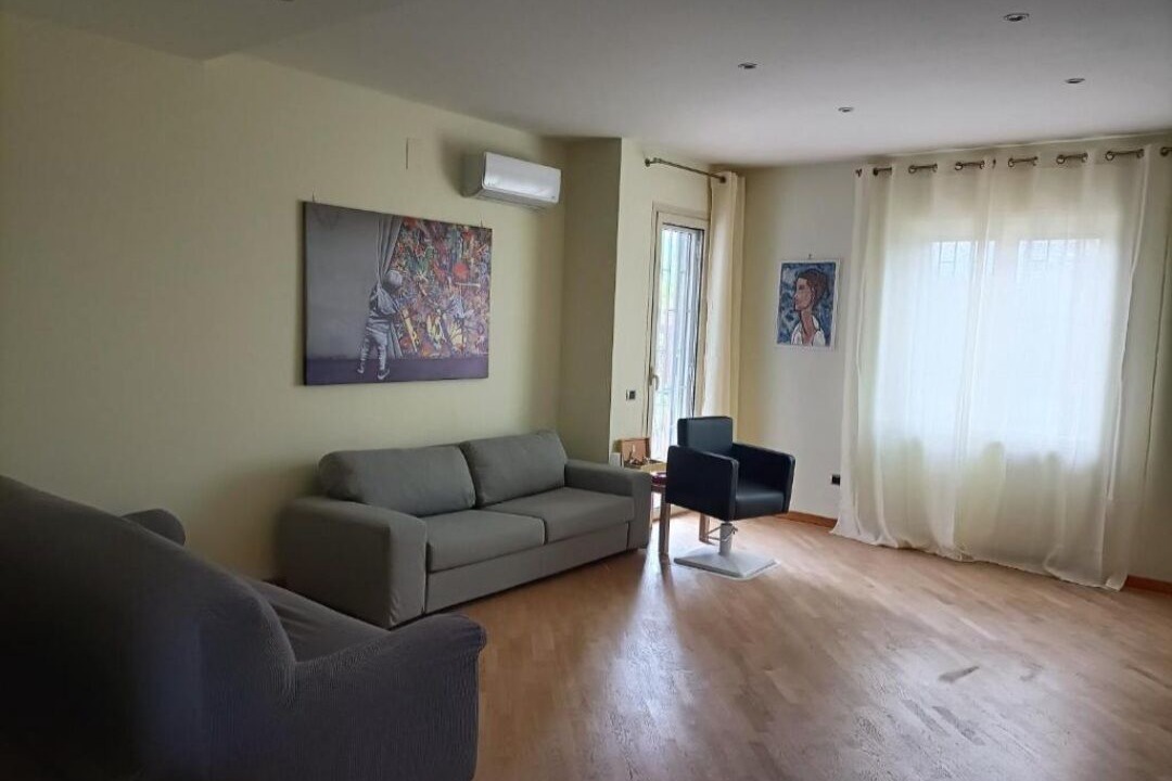 Photo of Livingroom in Giugliano in Campania