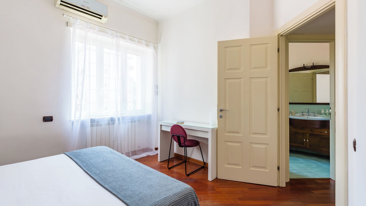Photo of Bedroom in Fuorigrotta