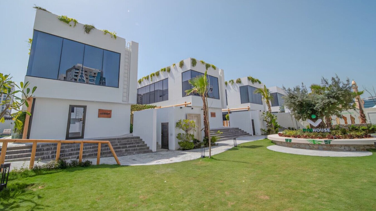 Photo of Outdoor in Al Barsha 1