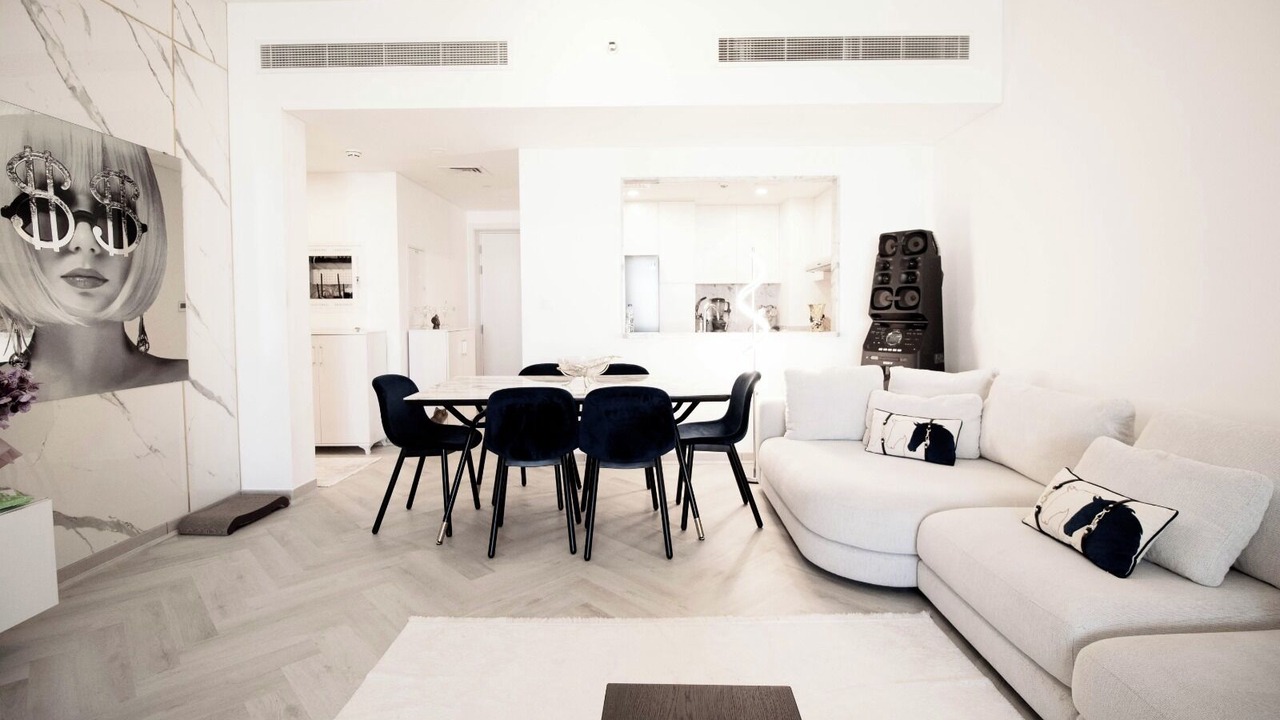 Photo of Livingroom in Umm Suqeim 3