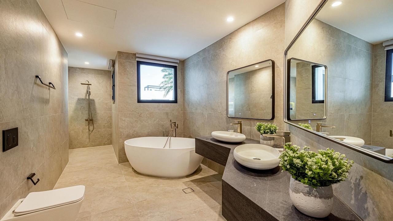 Photo of Bathroom in Palm Jumeirah