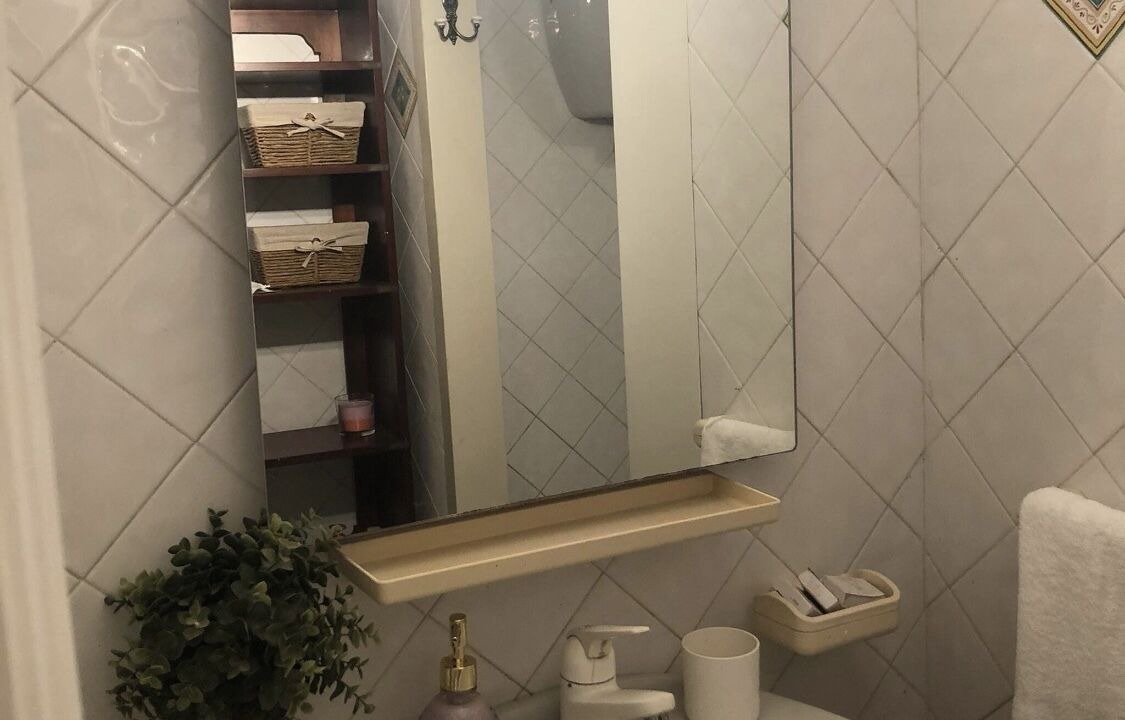 Photo of Bathroom in Meta