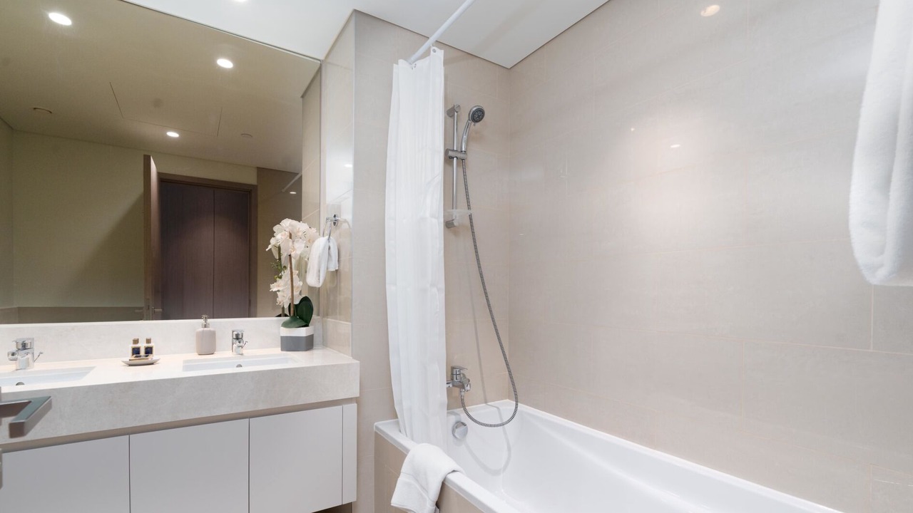 Photo of Bathroom in Downtown Dubai