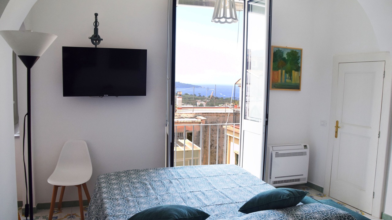 Photo of Bedroom in Meta