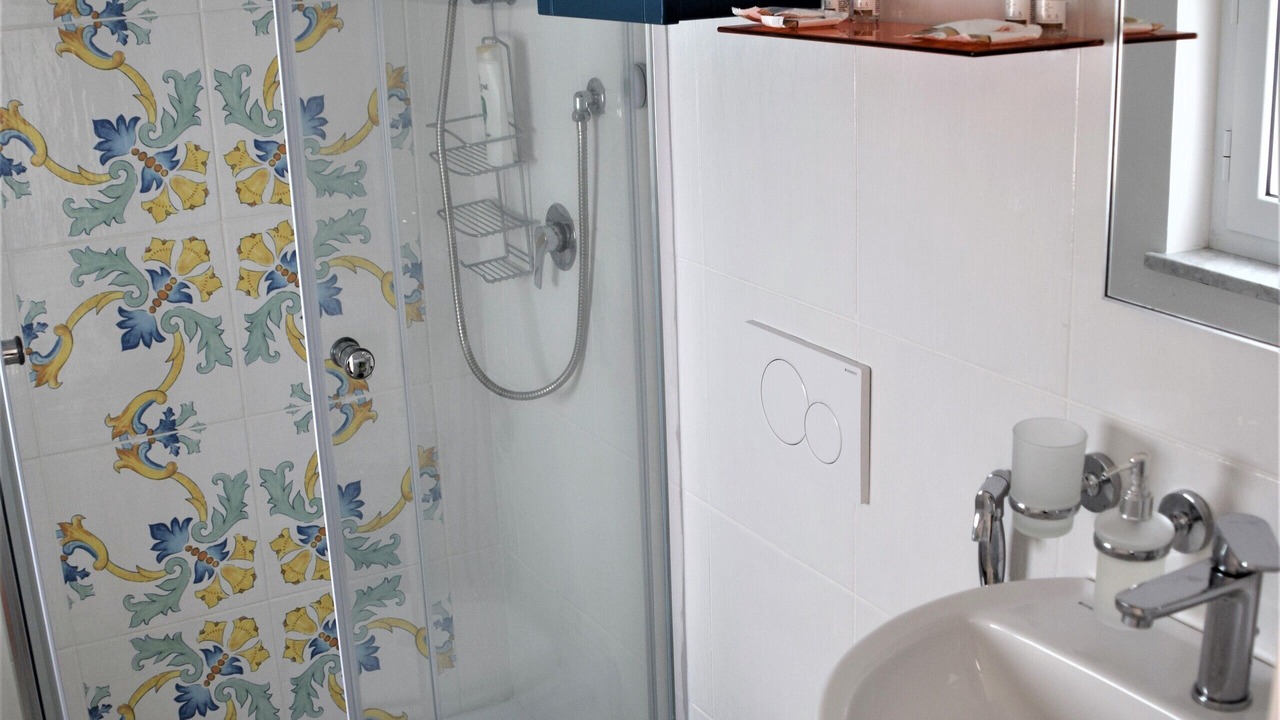 Photo of Bathroom in Meta