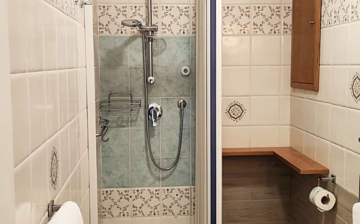 Photo of Bathroom in Meta