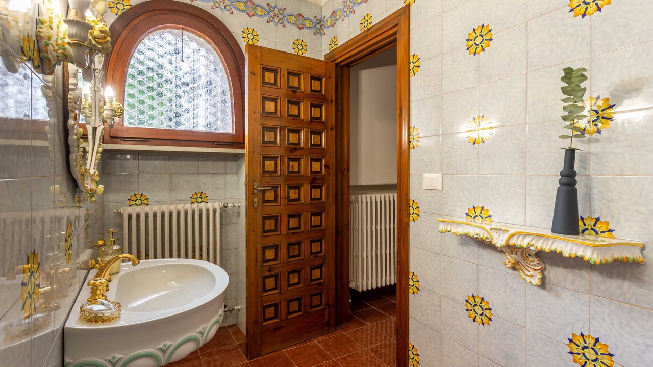 Photo of Bathroom in Lacco Ameno