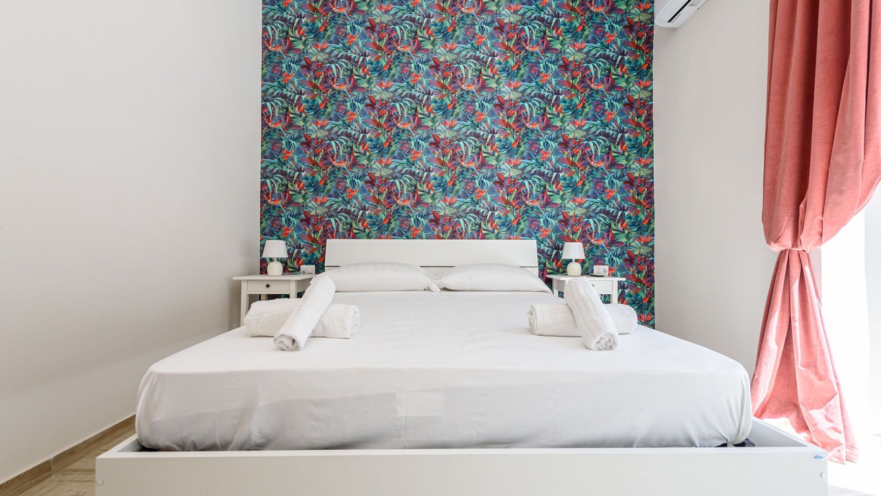 Photo of Bedroom in Naples City Centre