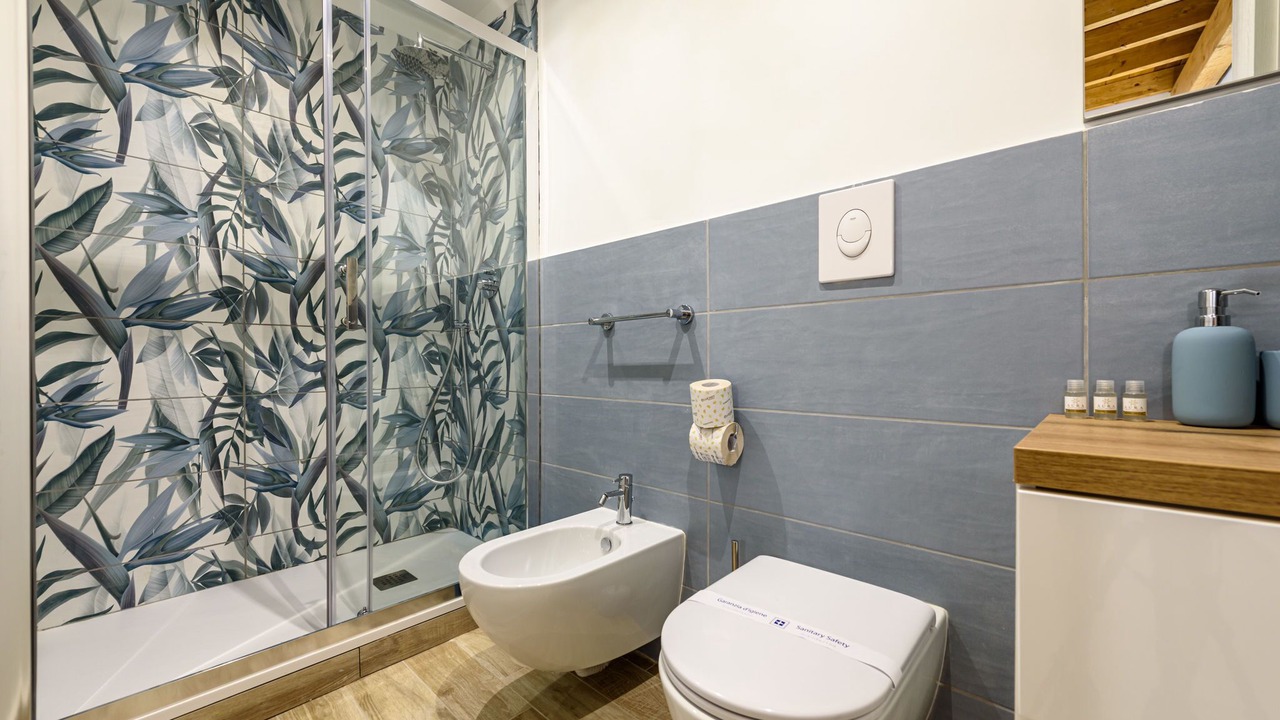 Photo of Bathroom in Naples City Centre
