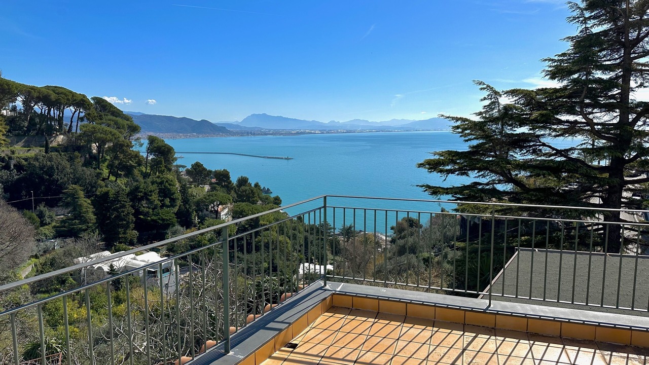 Photo of Outdoor in Raito