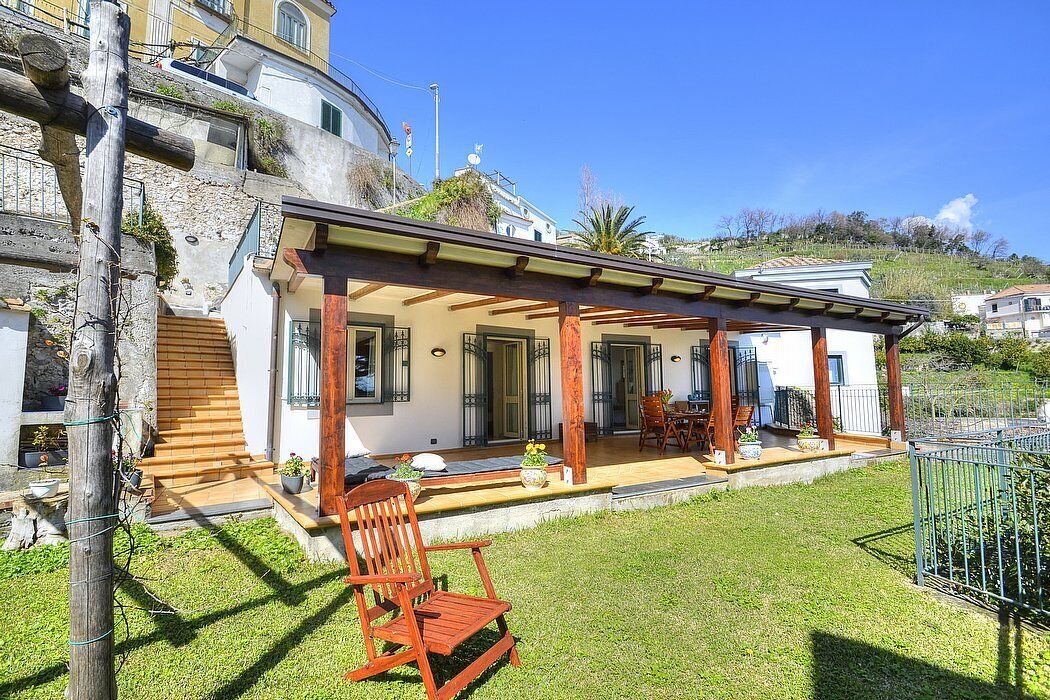 Photo of Patio Balcony in Raito