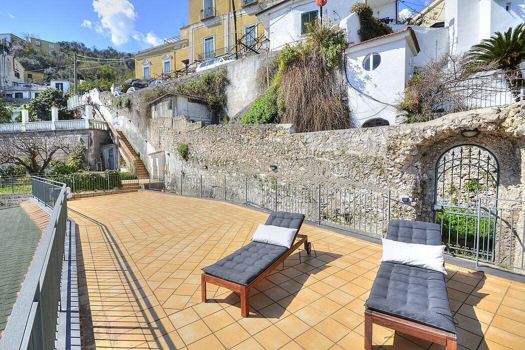 Photo of Patio Balcony in Raito