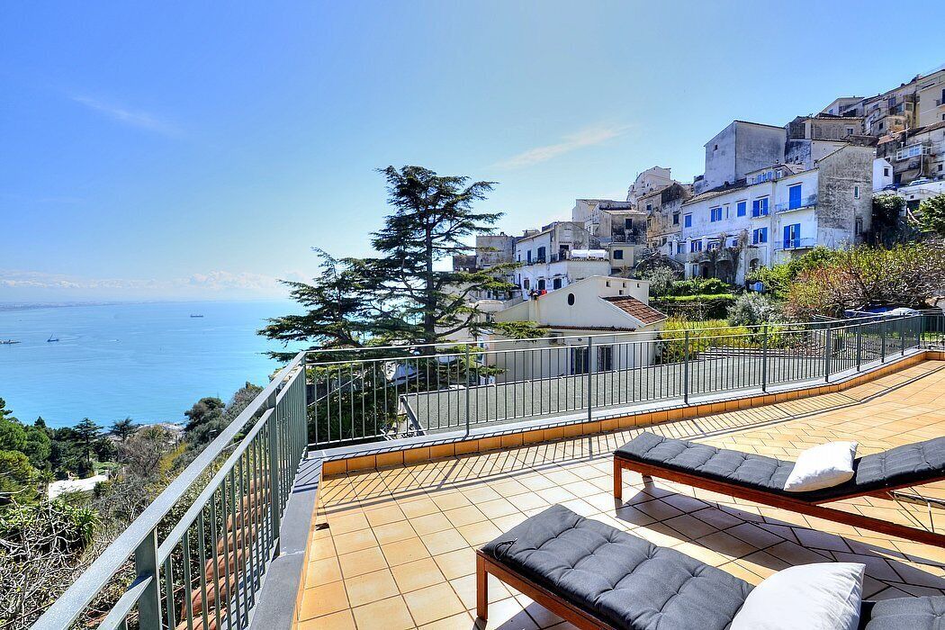 Photo of Patio Balcony in Raito
