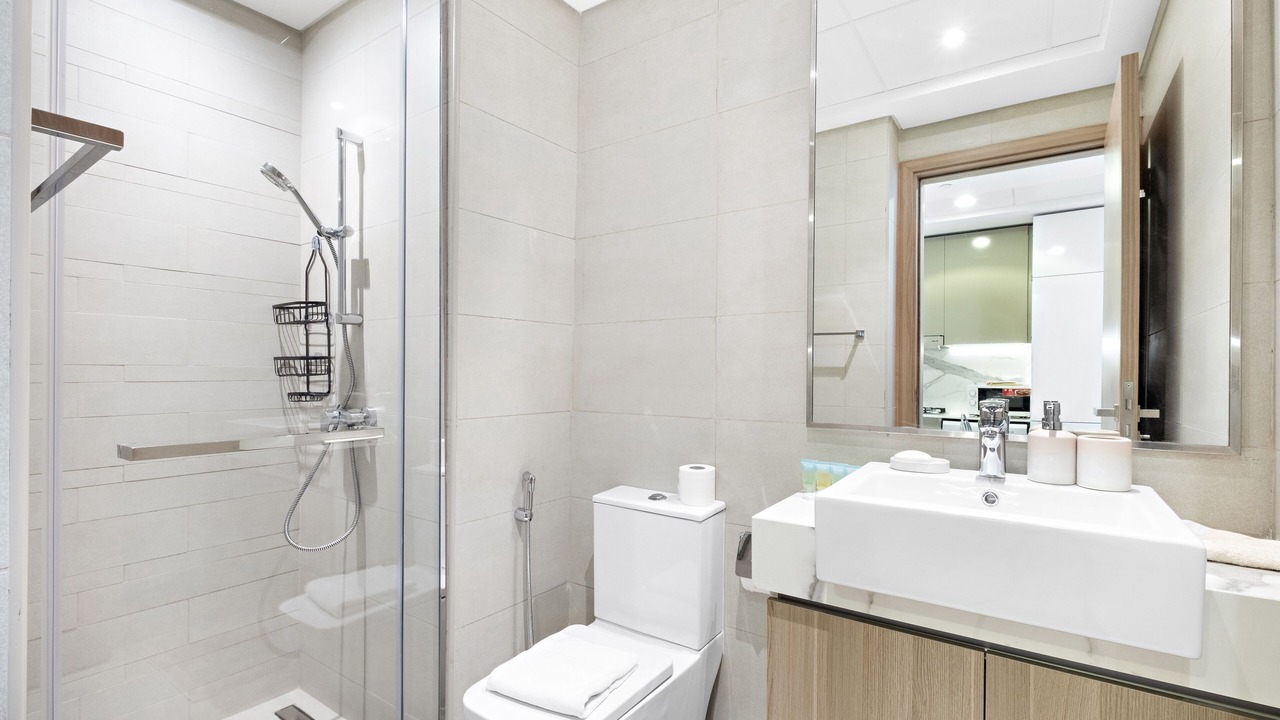 Photo of Bathroom in Za'abeel 2