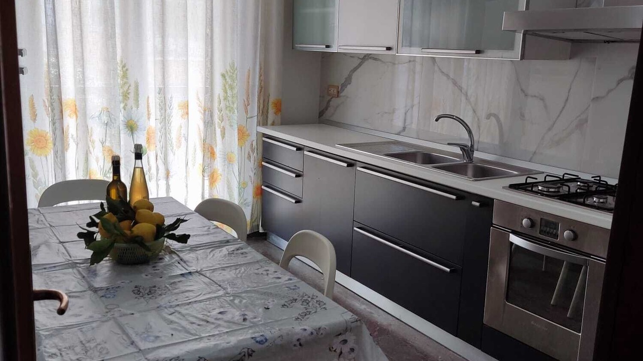 Photo of Kitchen in Piazza-Tralia-Pendolo