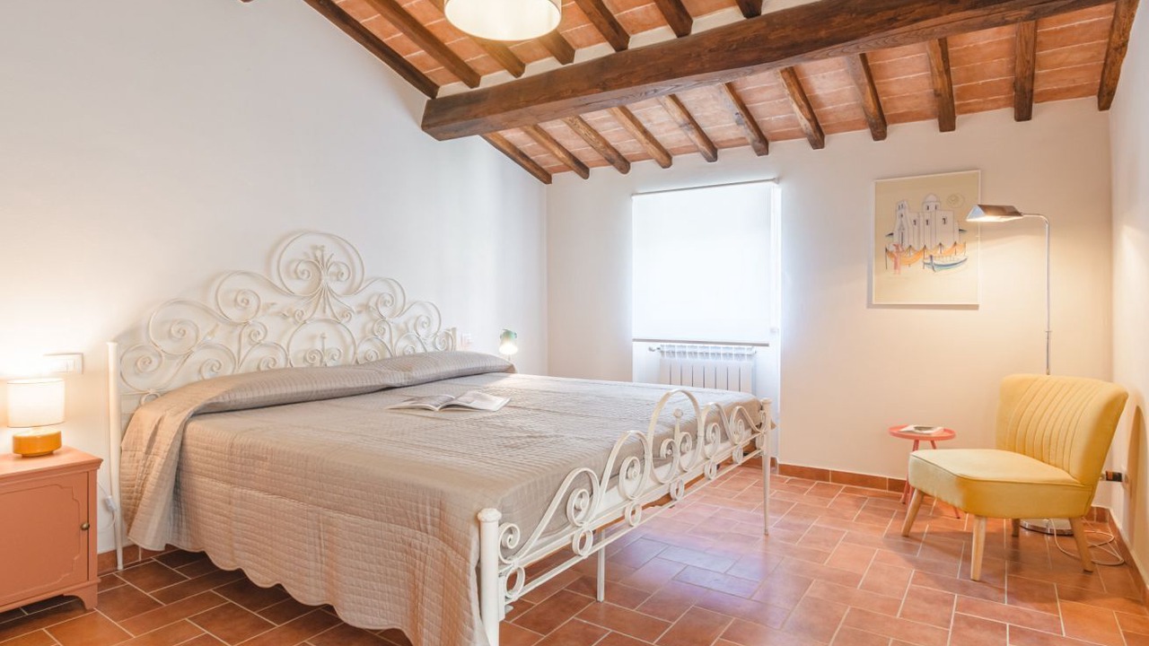 Photo of Bedroom in Camucia