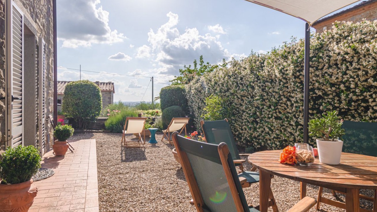 Photo of Outdoor in Camucia