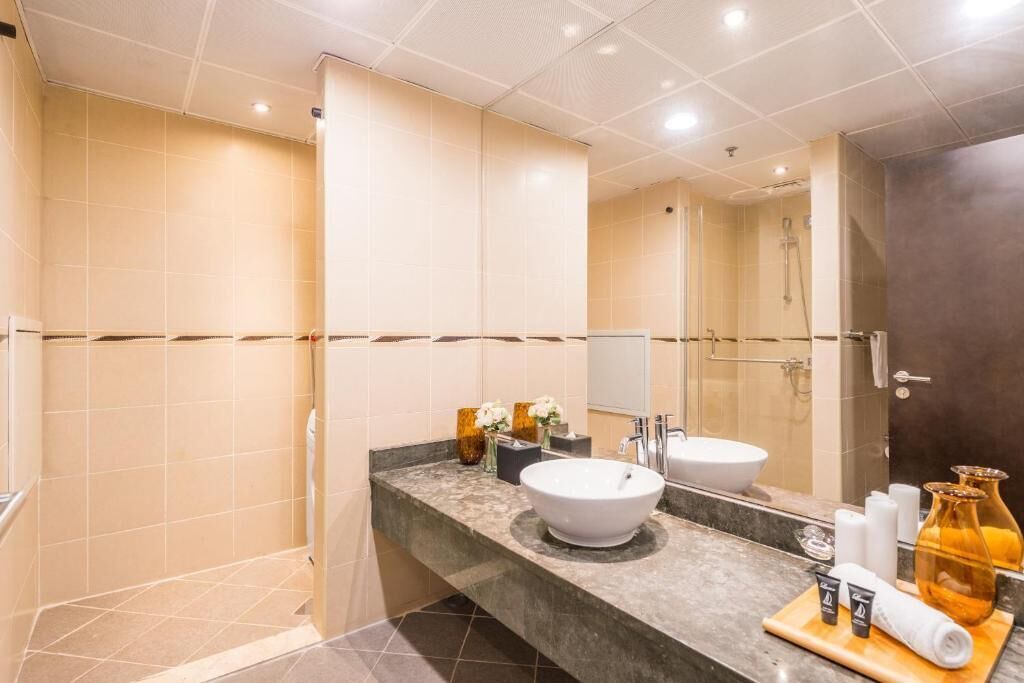Photo of Bathroom in Trade Center