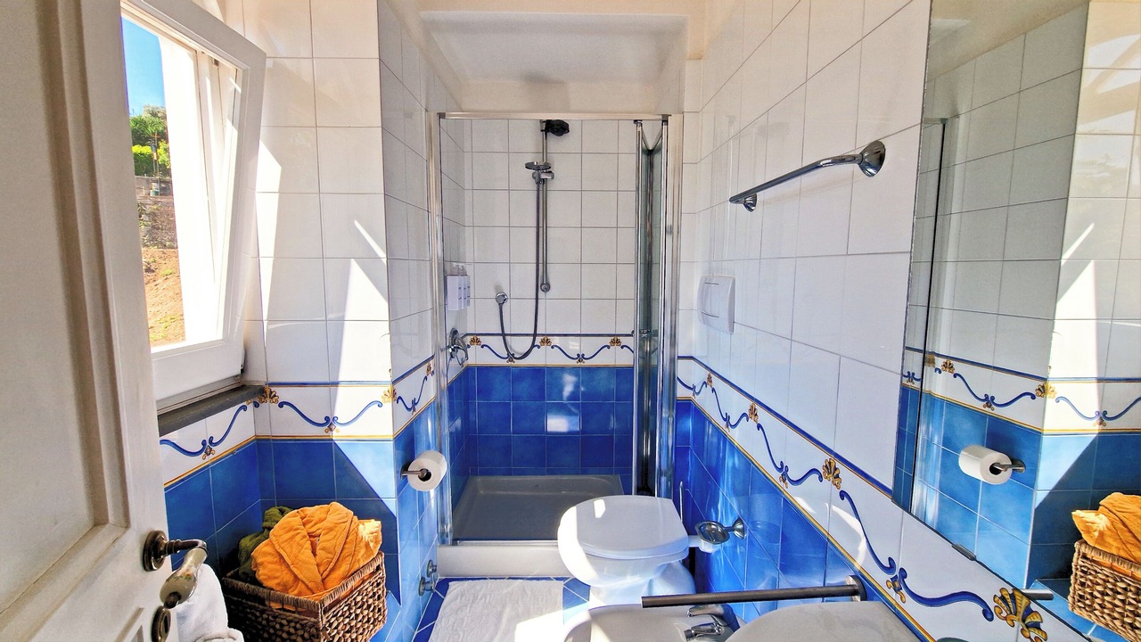 Photo of Bathroom in Marina Grande