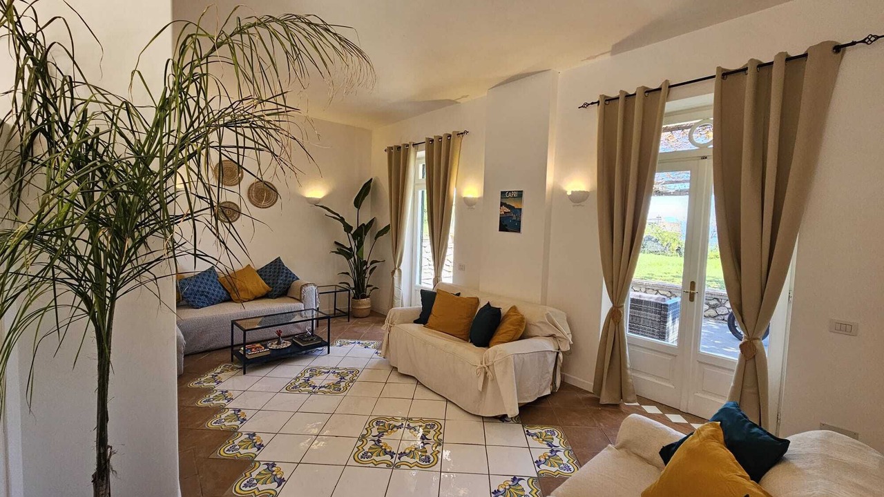 Photo of Livingroom in Marina Grande