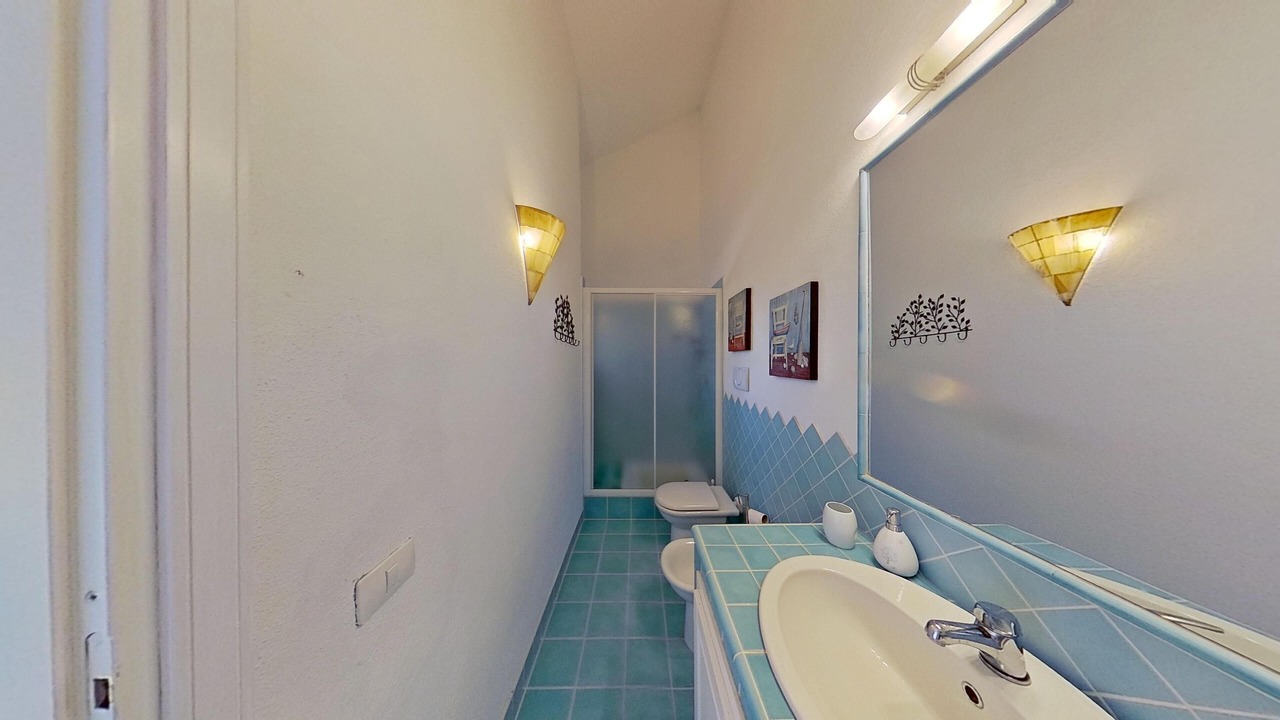 Photo of Bathroom in Porto Istana