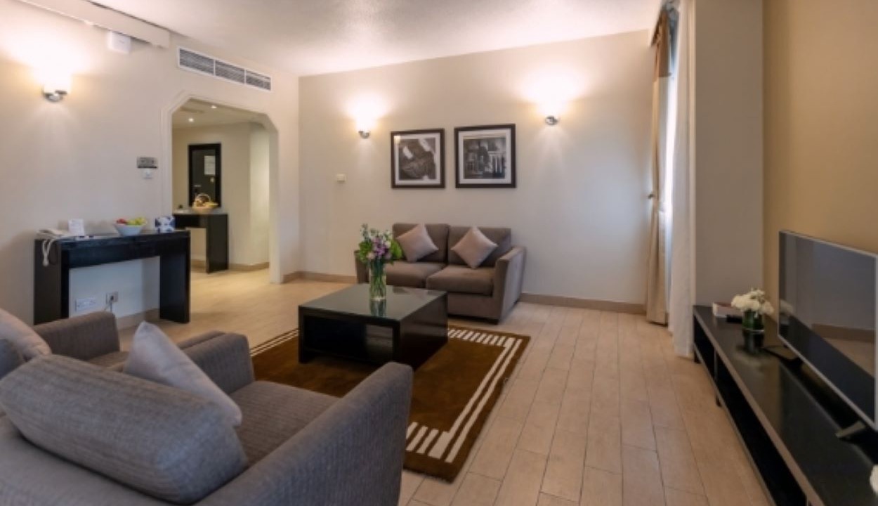 Photo of Livingroom in Trade Center