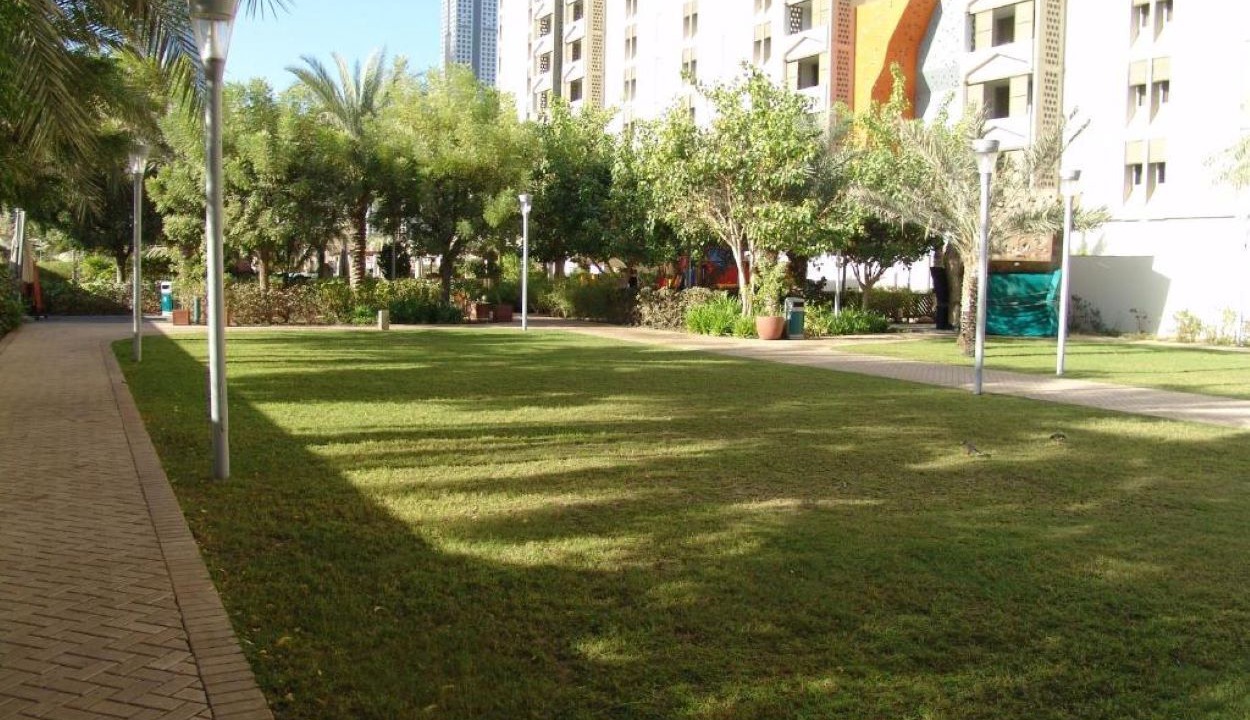 Photo of Outdoor in Trade Center