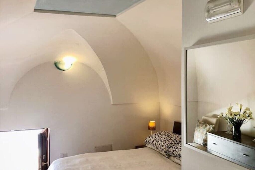 Photo of Bedroom in Montepertuso