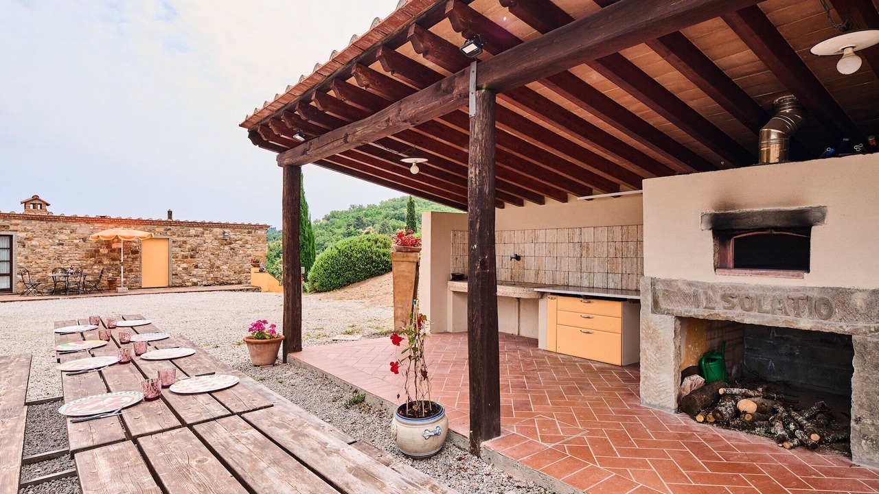 Photo of Outdoor in Neri