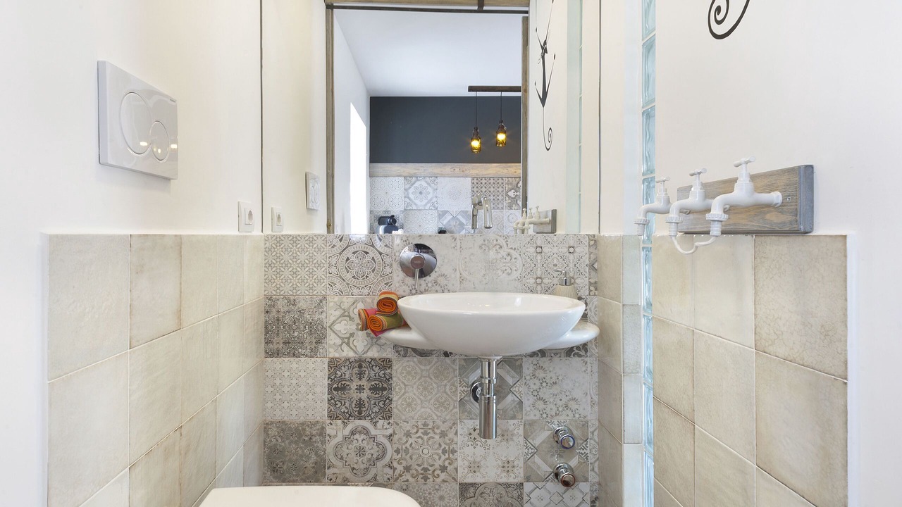 Photo of Bathroom in Meta