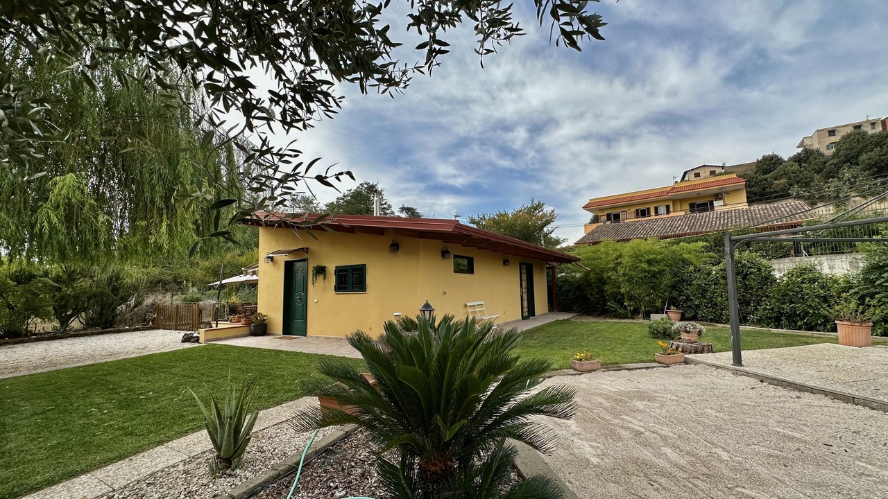 Photo of Outdoor in Quarto