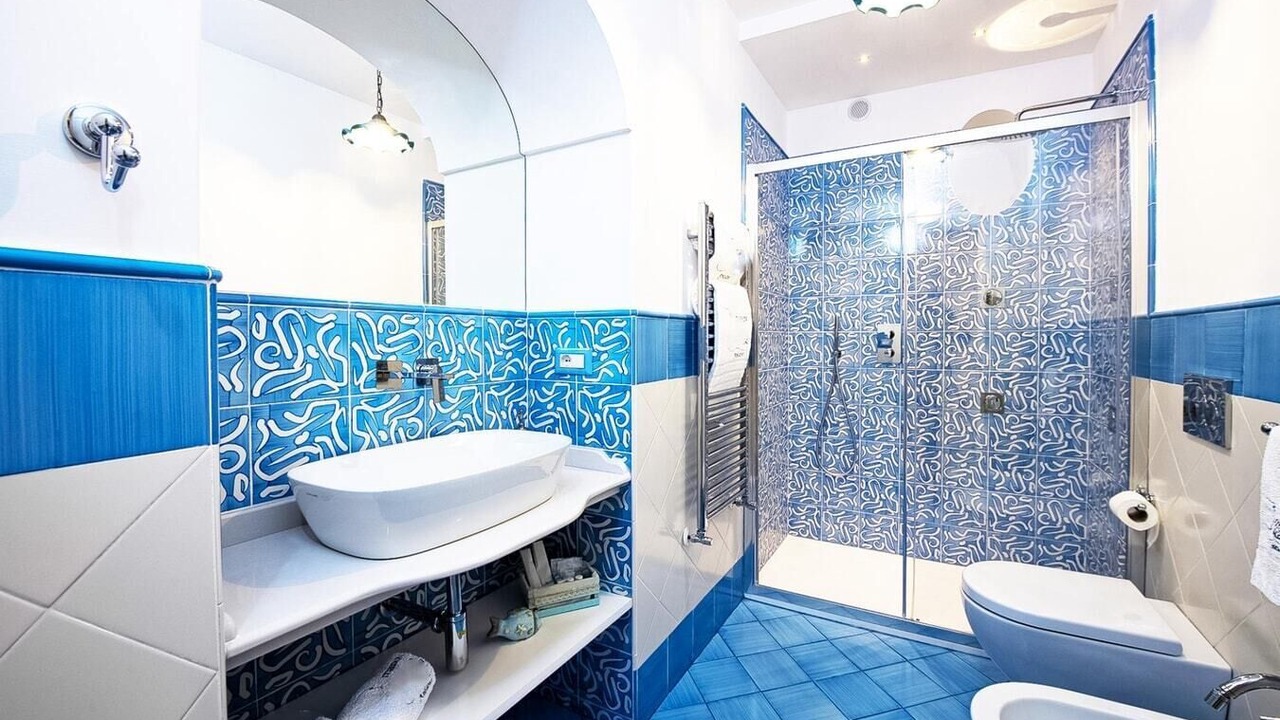 Photo of Bathroom in Laurito