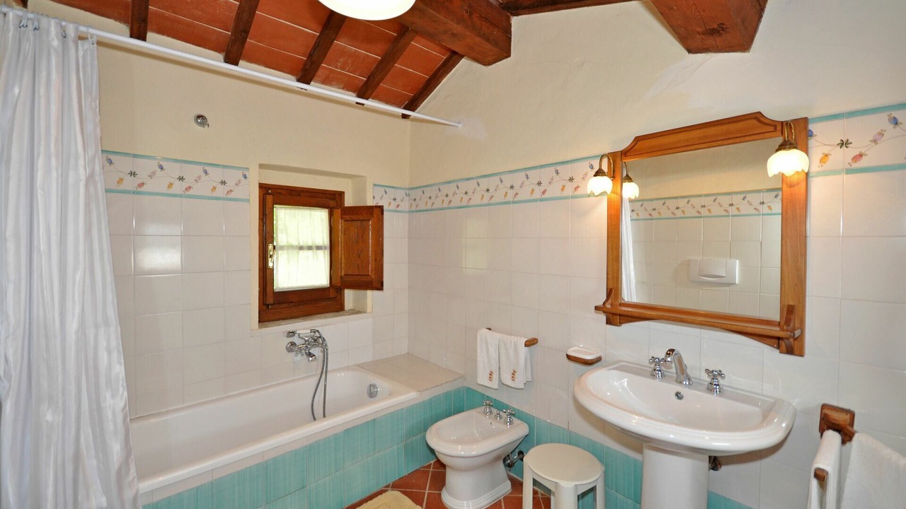 Photo of Bathroom in Capolona