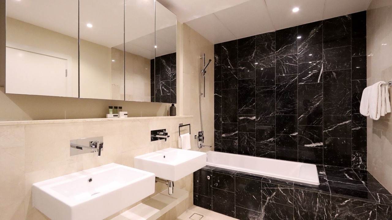 Photo of Bathroom in Palm Jumeirah