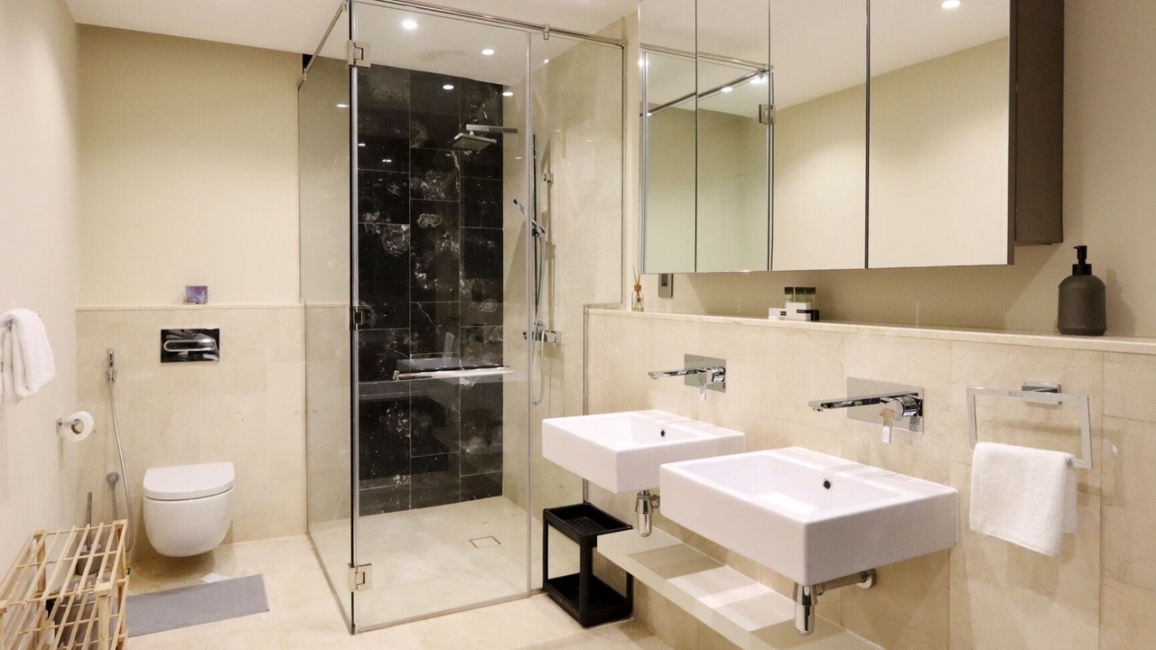 Photo of Bathroom in Palm Jumeirah