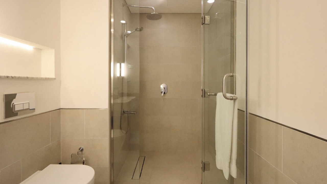 Photo of Bathroom in Umm Suqeim 3
