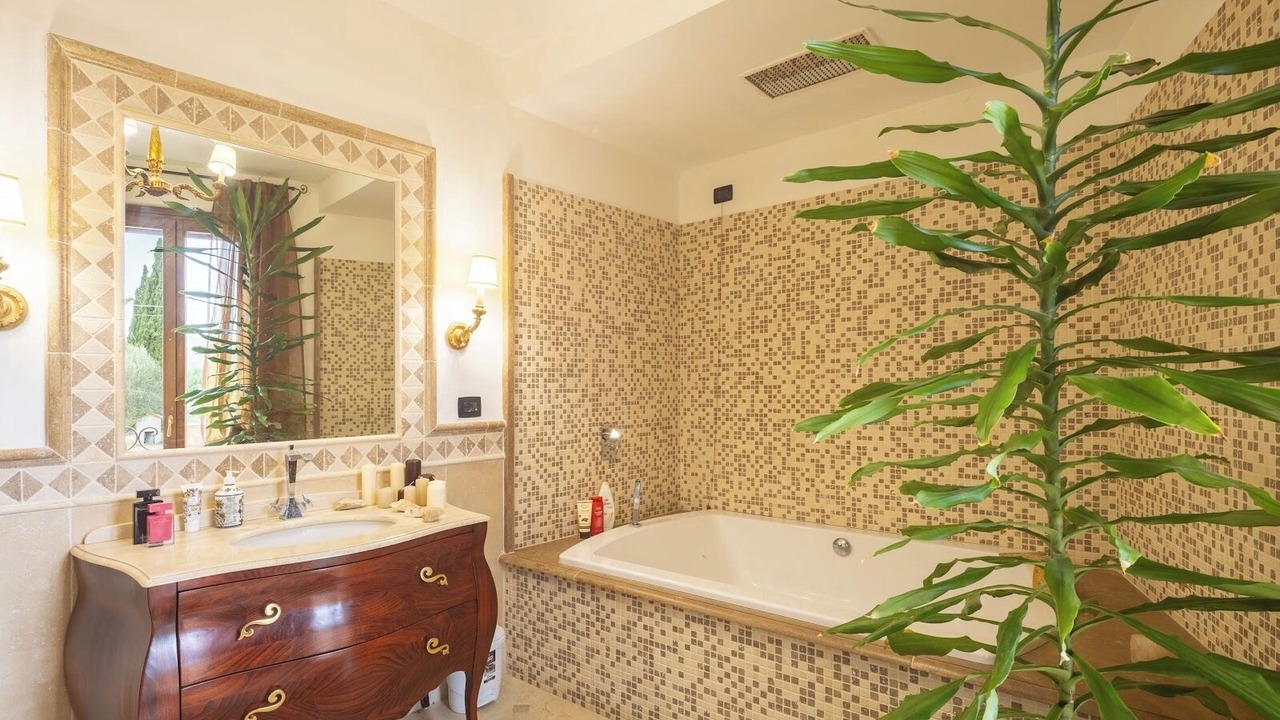 Photo of Bathroom in Passignano sul Trasimeno