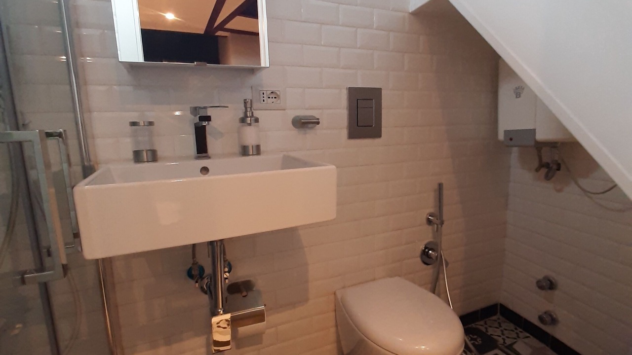 Photo of Bathroom in Naples