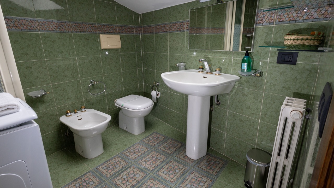 Photo of Bathroom in Old Town