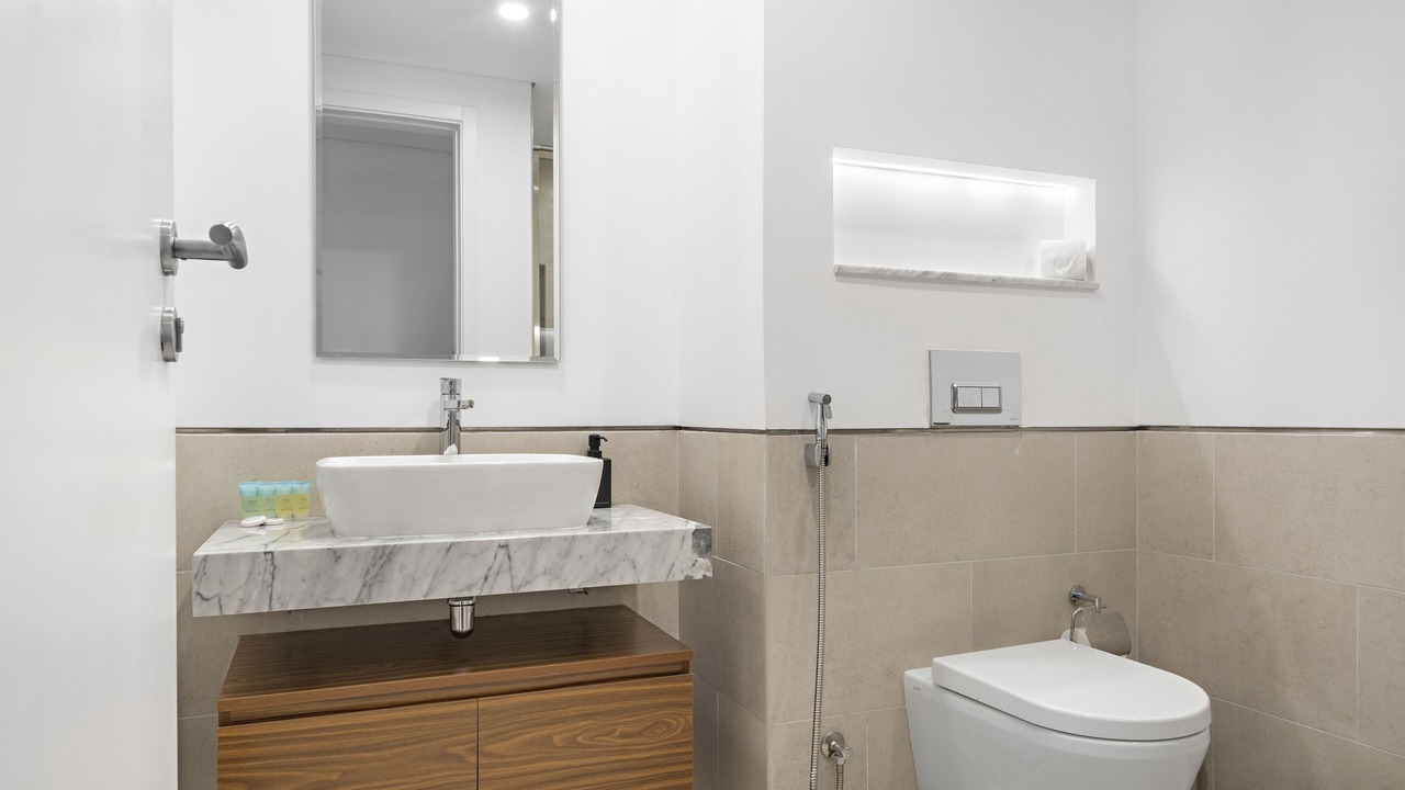 Photo of Bathroom in Umm Suqeim 3