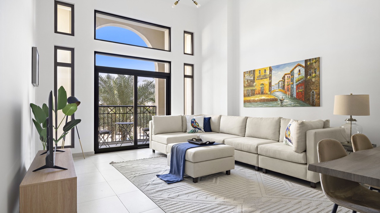 Photo of Livingroom in Umm Suqeim 3