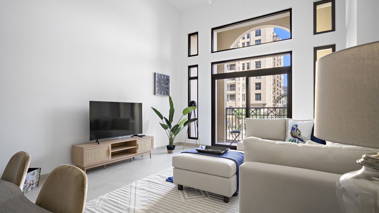 Photo of Livingroom in Umm Suqeim 3