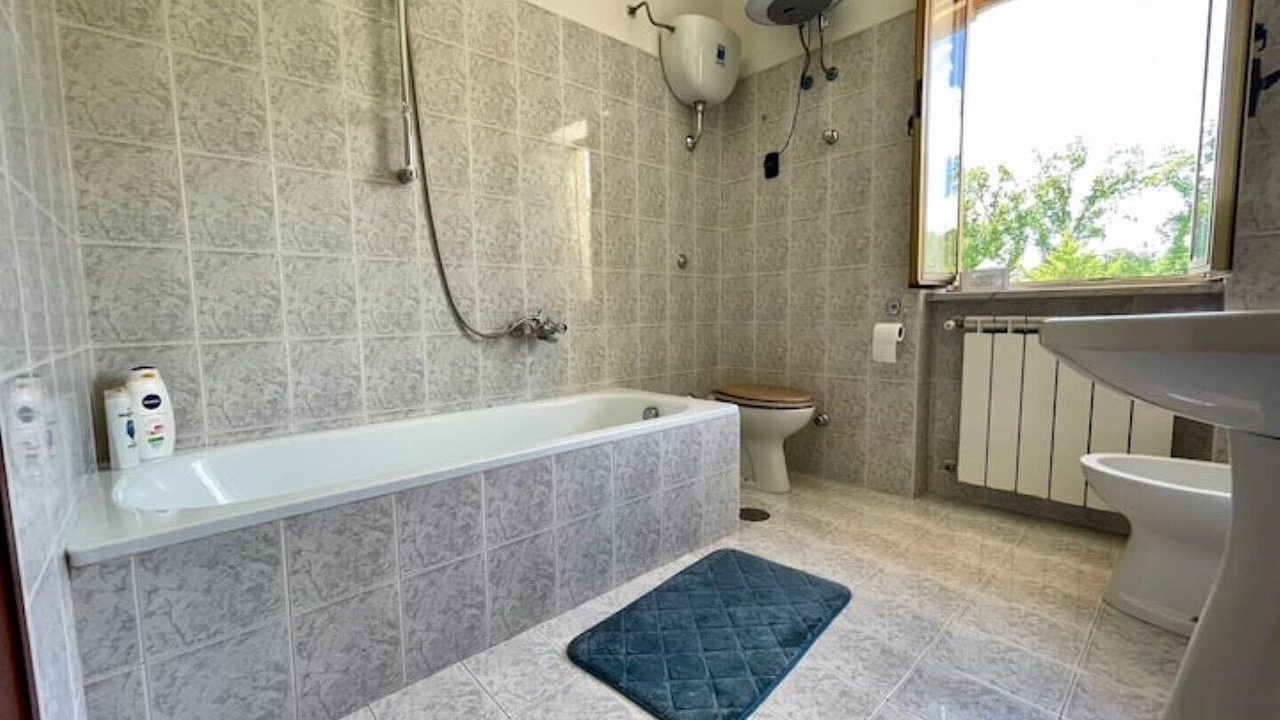 Photo of Bathroom in Sant'Agata de'Goti