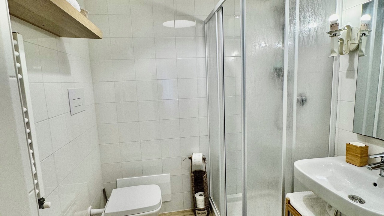 Photo of Bathroom in Quartieri Spagnoli