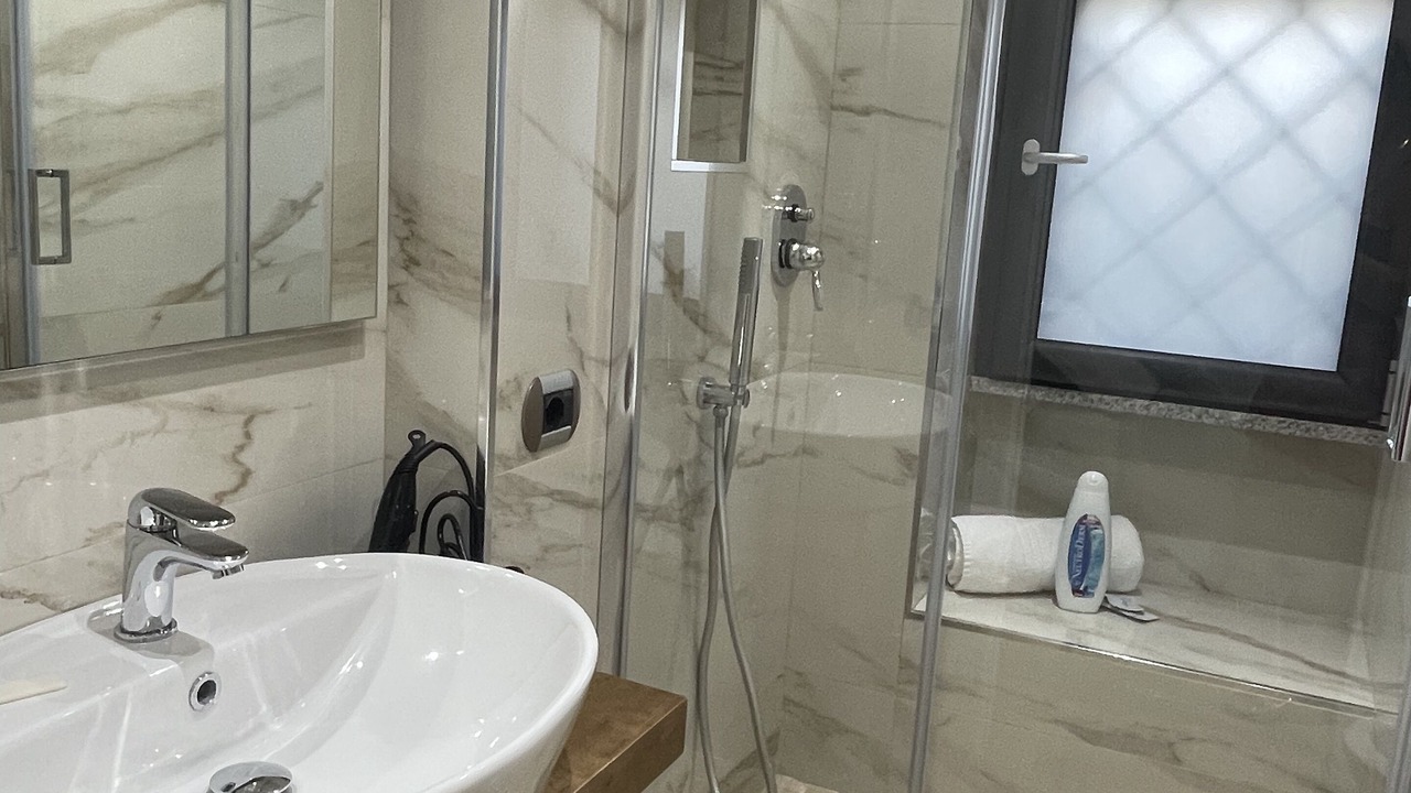 Photo of Bathroom in Naples