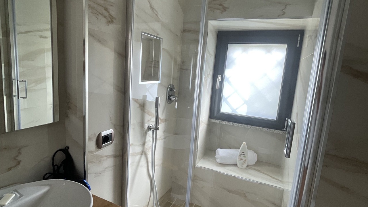 Photo of Bathroom in Naples
