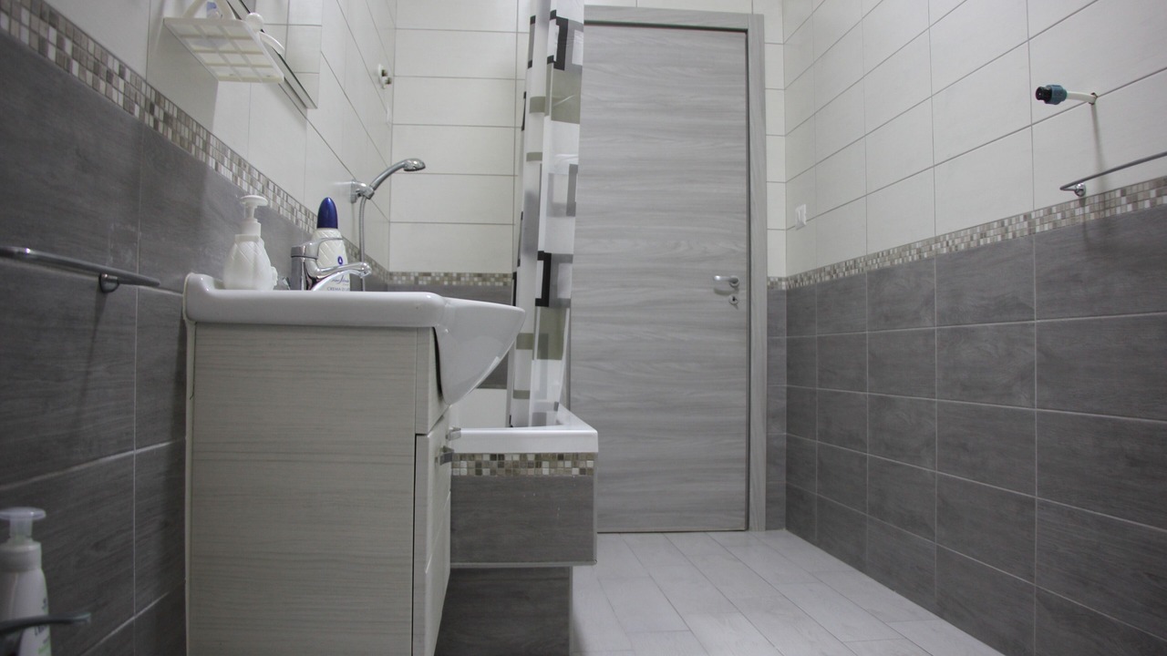 Photo of Bathroom in Naples